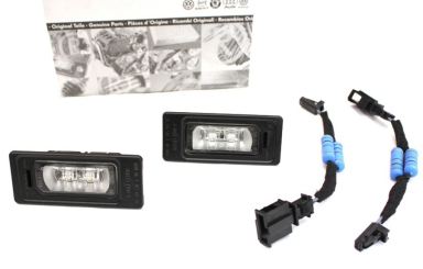 Passend für Audi TT 8J LED Kennzeichenleuchten + Widerstands Adapter LED Leuchten 