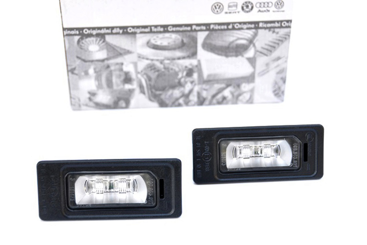 kfz-premiumteile24 KFZ-Ersatzteile und Fußmatten Shop, Original Audi LED  Kennzeichenbeleuchtung Leuchten für A1 S1 A4 S4 RS4 A5 S5 RS5 A6 S6 A7 S7  Q5 SQ5 TT TTS